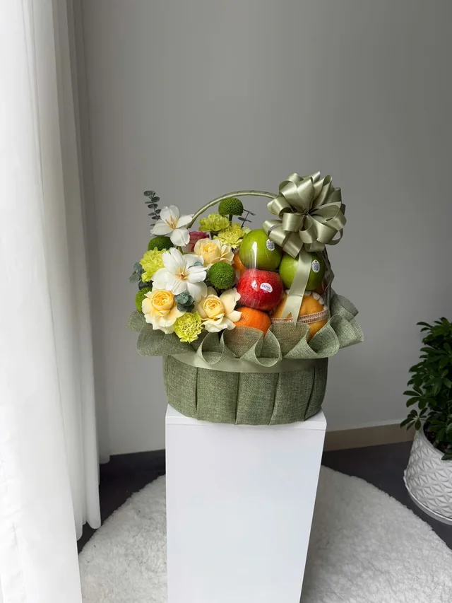 黃白花材・綠色花果禮籃