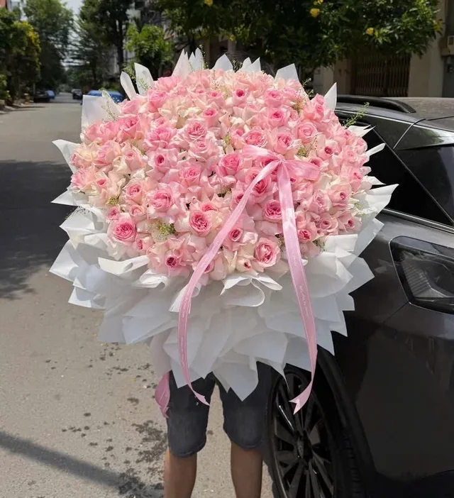 大型粉玫瑰・白色包裝