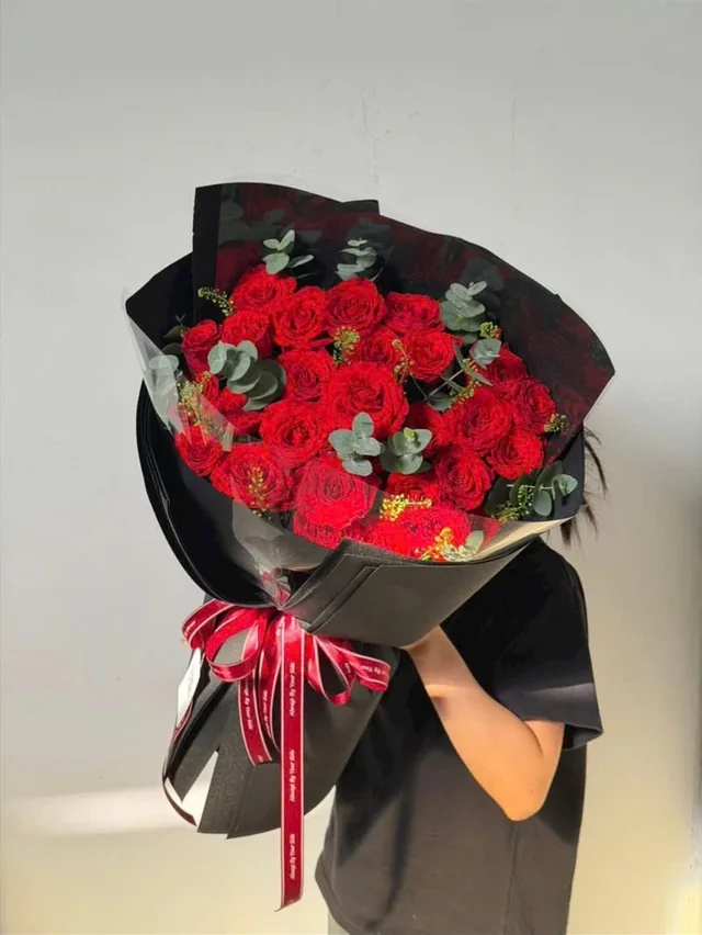 紅玫瑰・黑色緞帶包裝