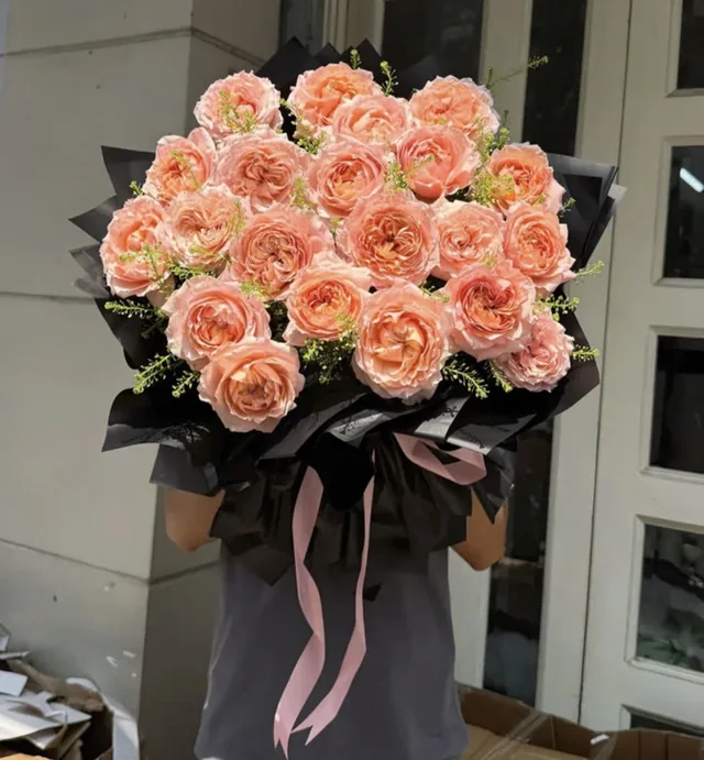 珊瑚色玫瑰・黑色包裝